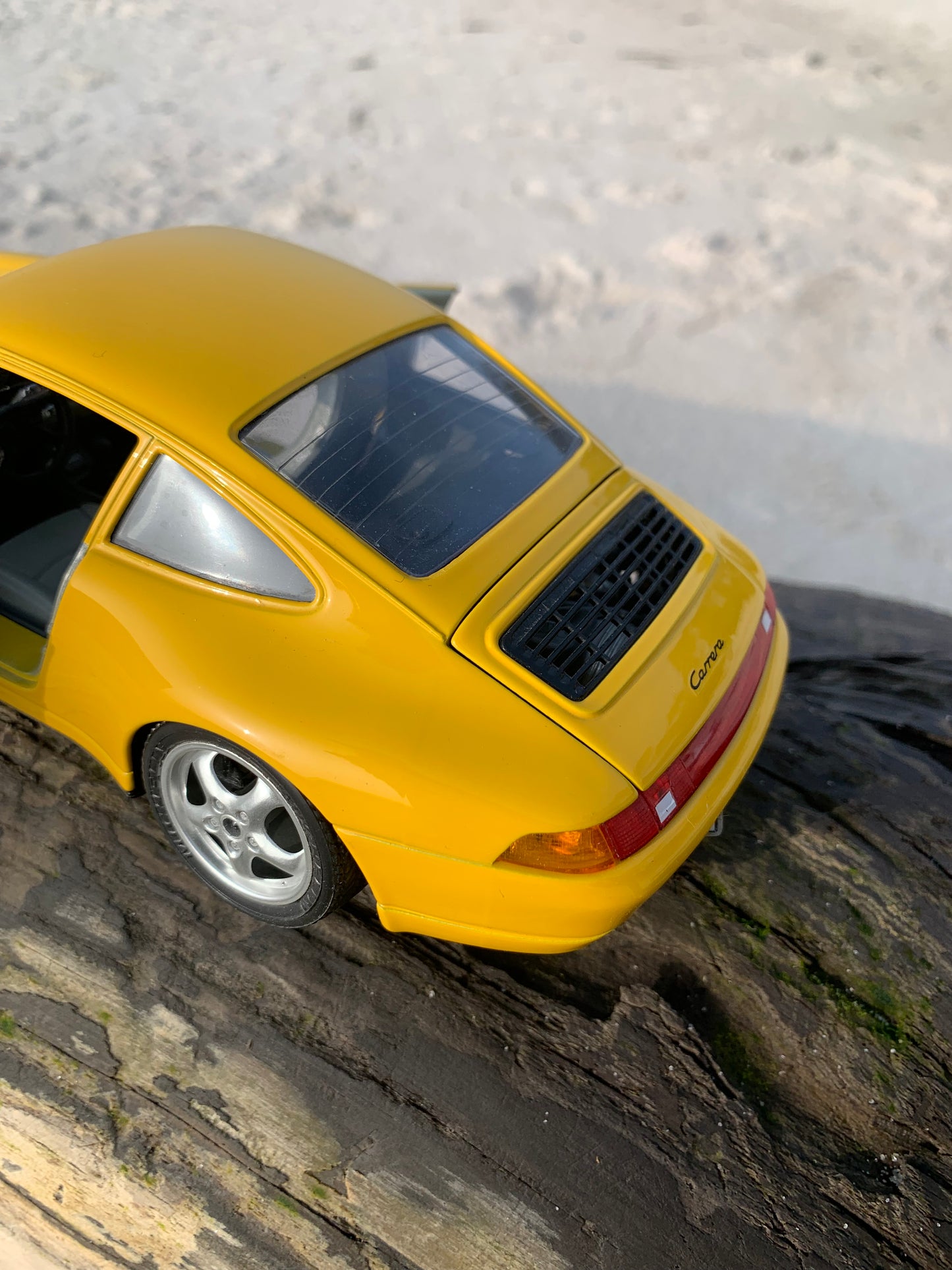 Porsche 911 Carrera