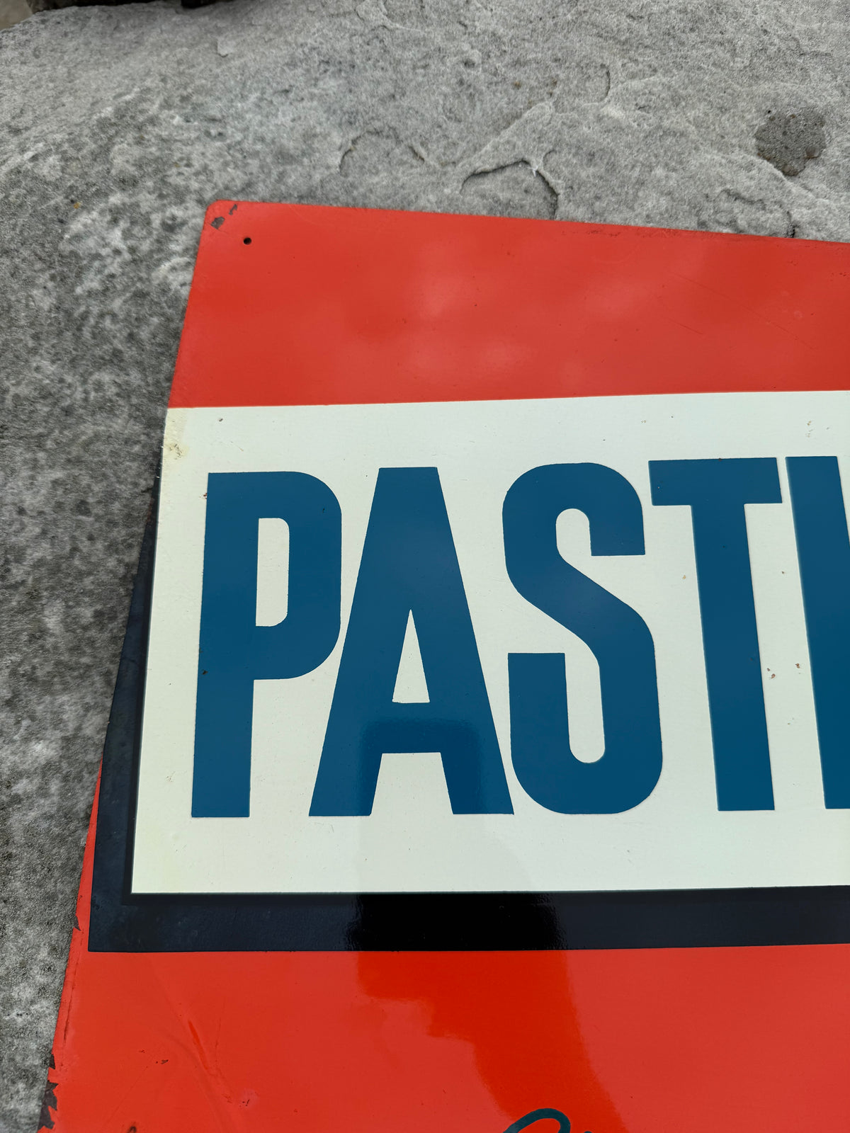 Pastis 51 reklamskylt i litografiskt stål från 1957