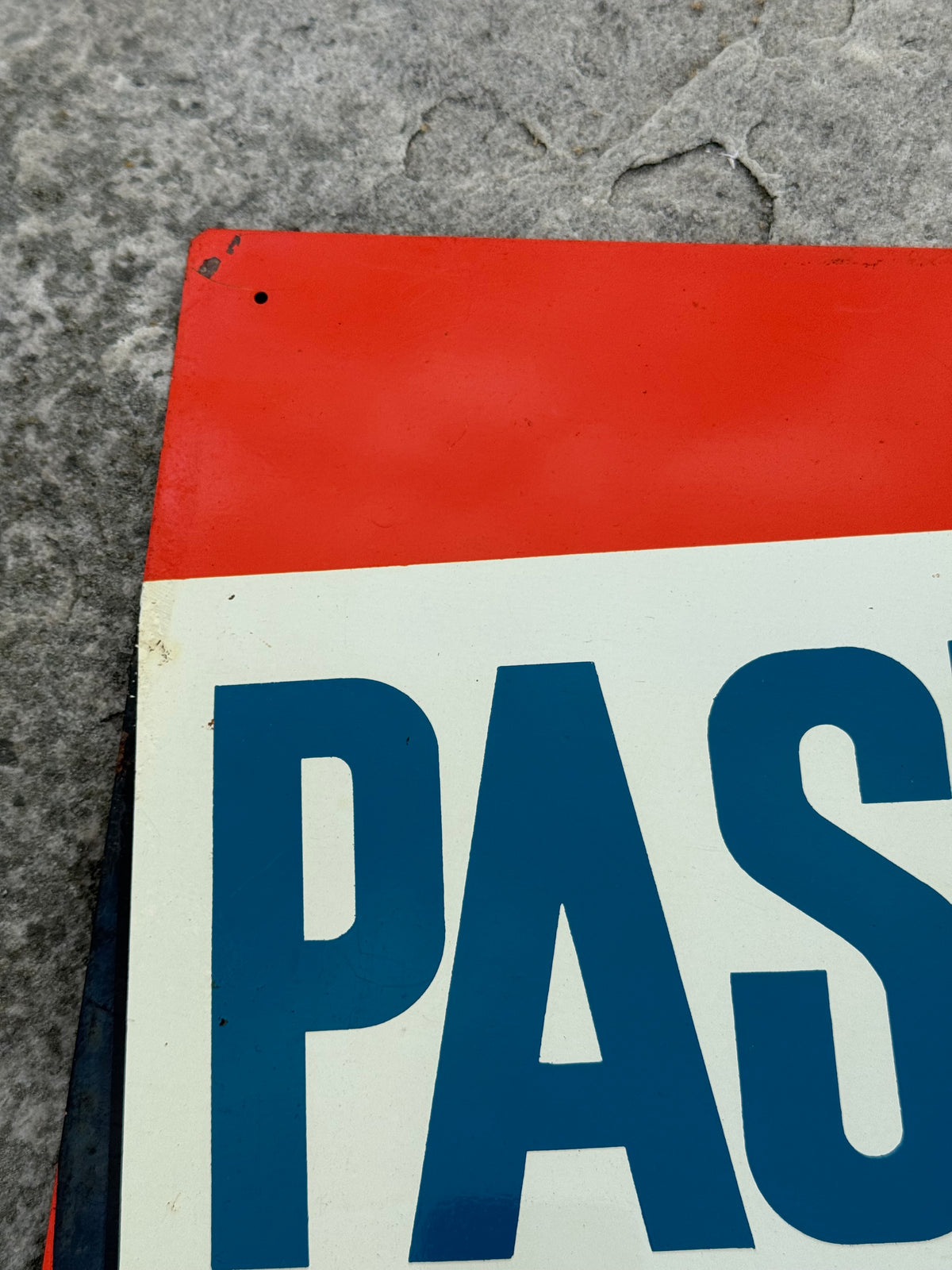 Pastis 51 reklamskylt i litografiskt stål från 1957