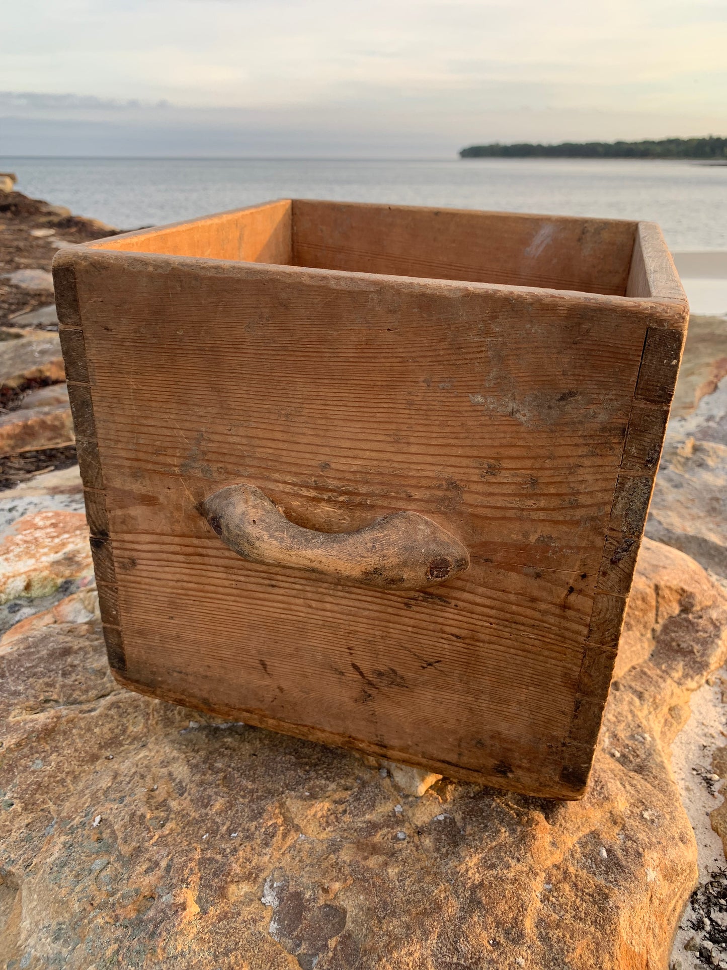 Trälåda med handtag