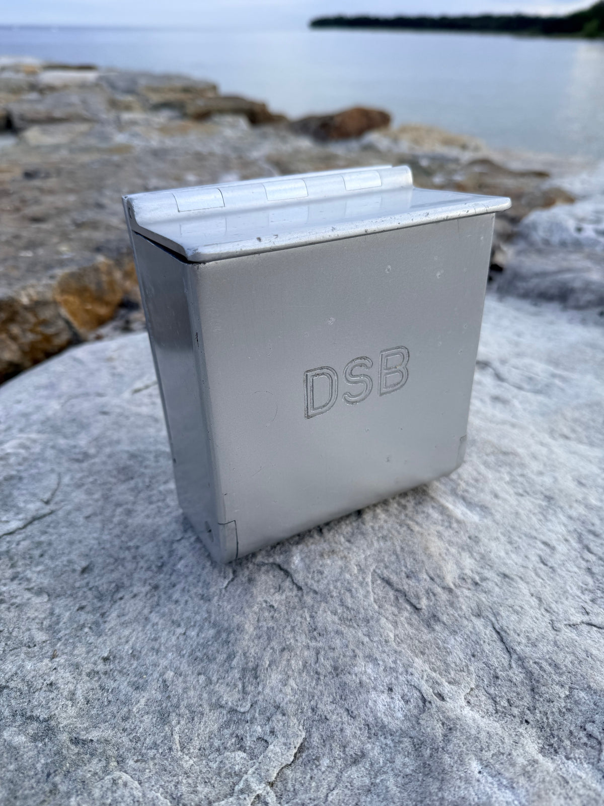 DSB Askfat med logotyp