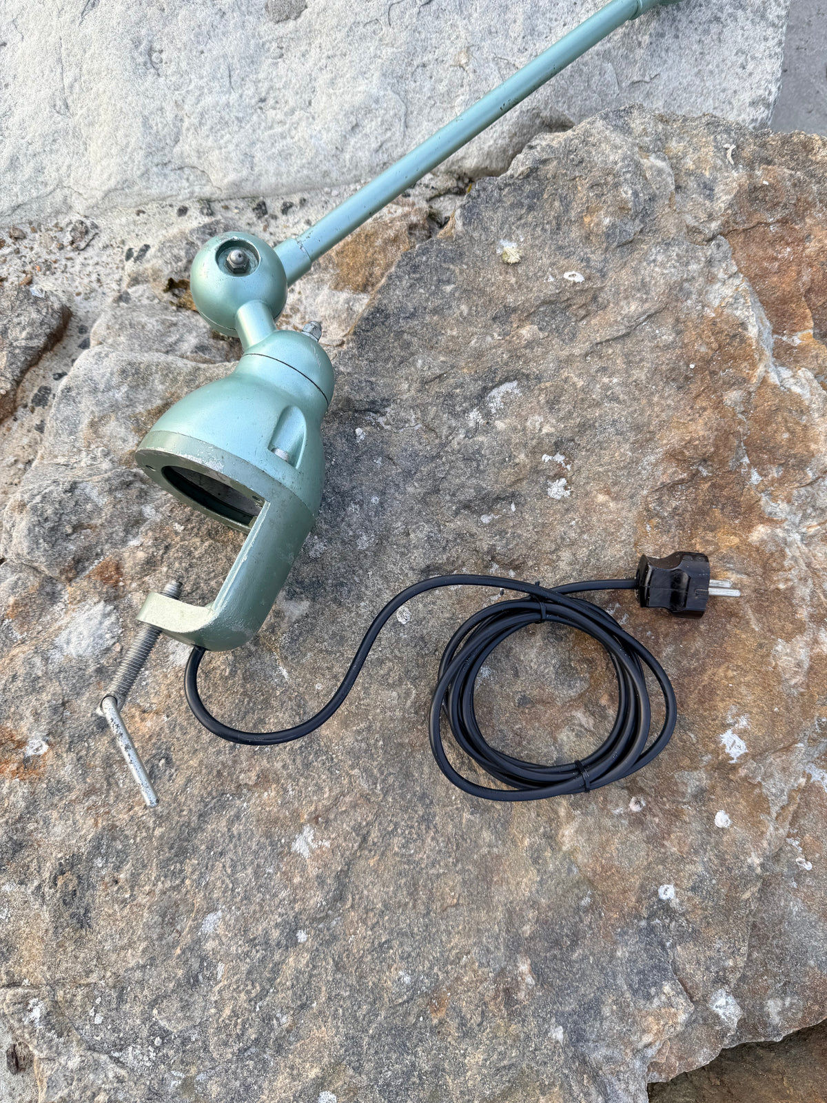Jieldé med två armar och bordsfäste