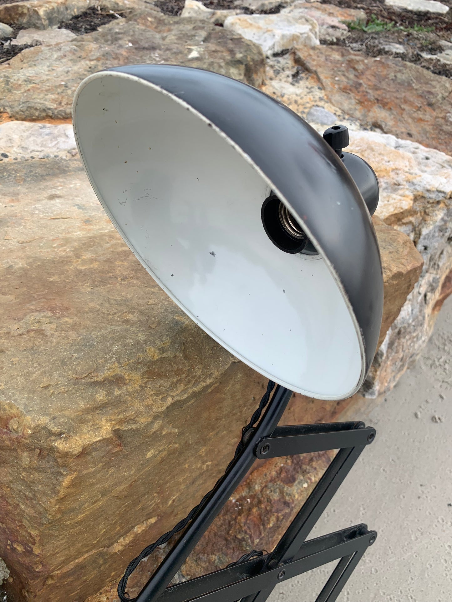 Kaiser Idell 6614 - Original svart (den stora modellen)