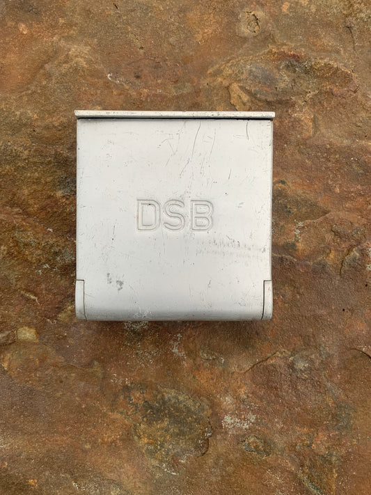 DSB askkopp med logotyp