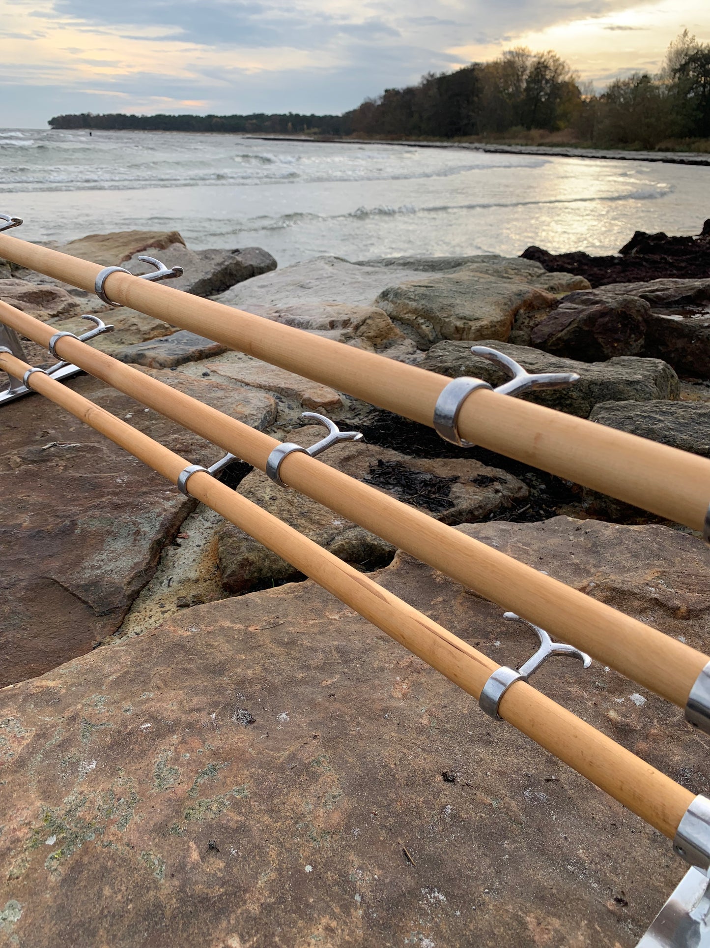 Hylla med hattkrok - Designad av Gunnar Bolin år 1937