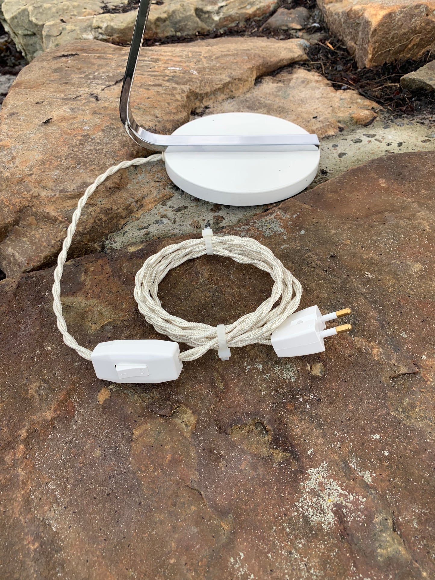 Kaiser Idell 6643 - Original vit