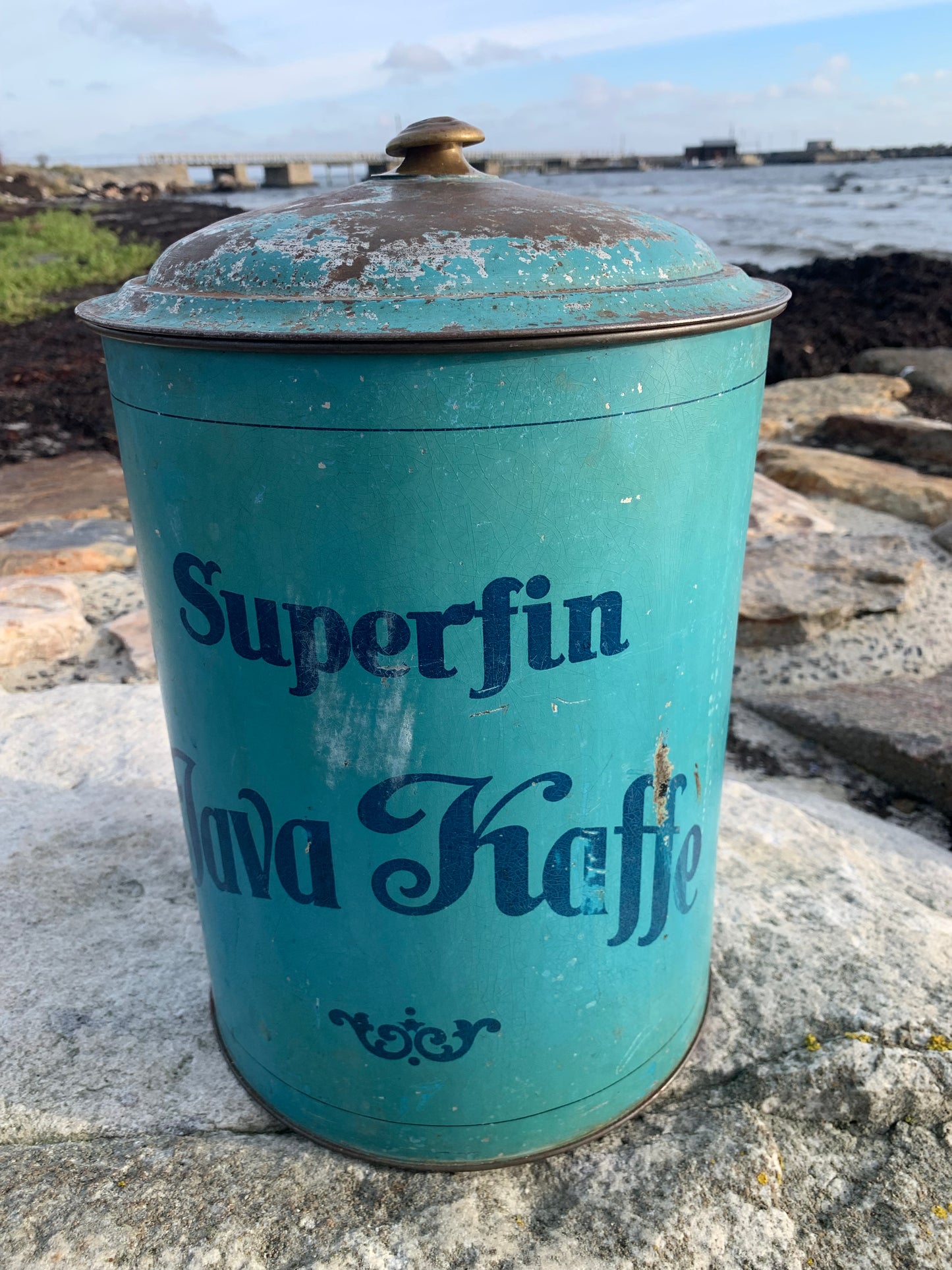 Mycket stor kaffeburk (samlarobjekt)