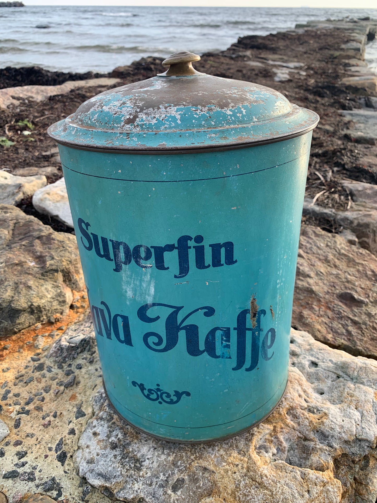 Mycket stor kaffeburk (samlarobjekt)