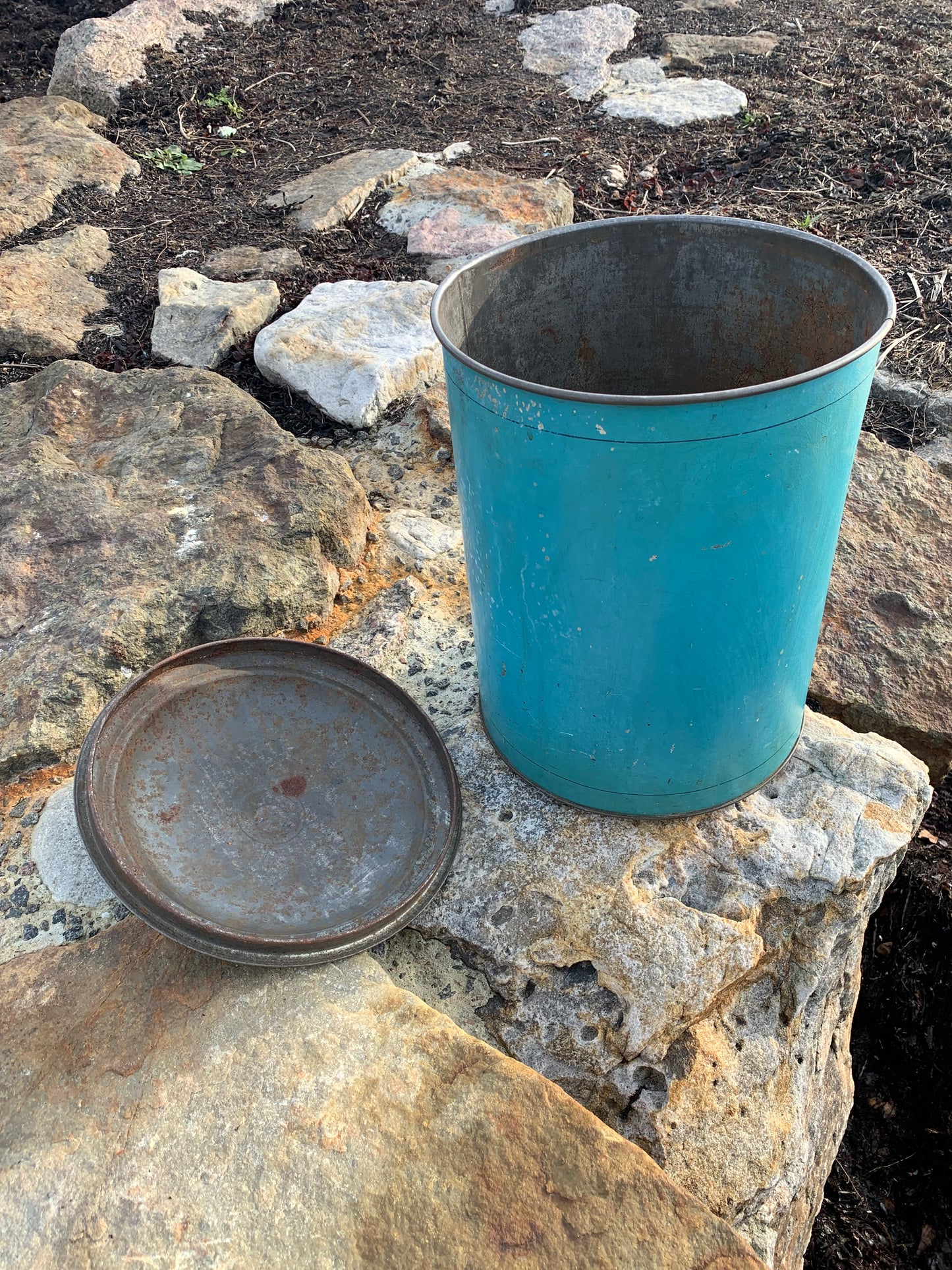 Mycket stor kaffeburk (samlarobjekt)