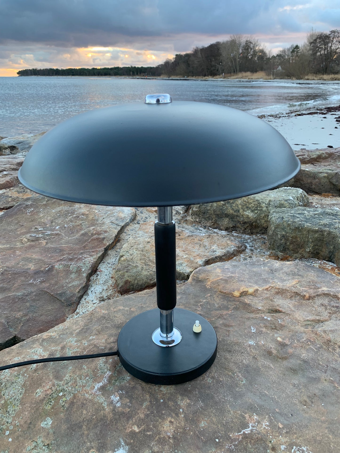 Kaiser Idell 6659 - Svart