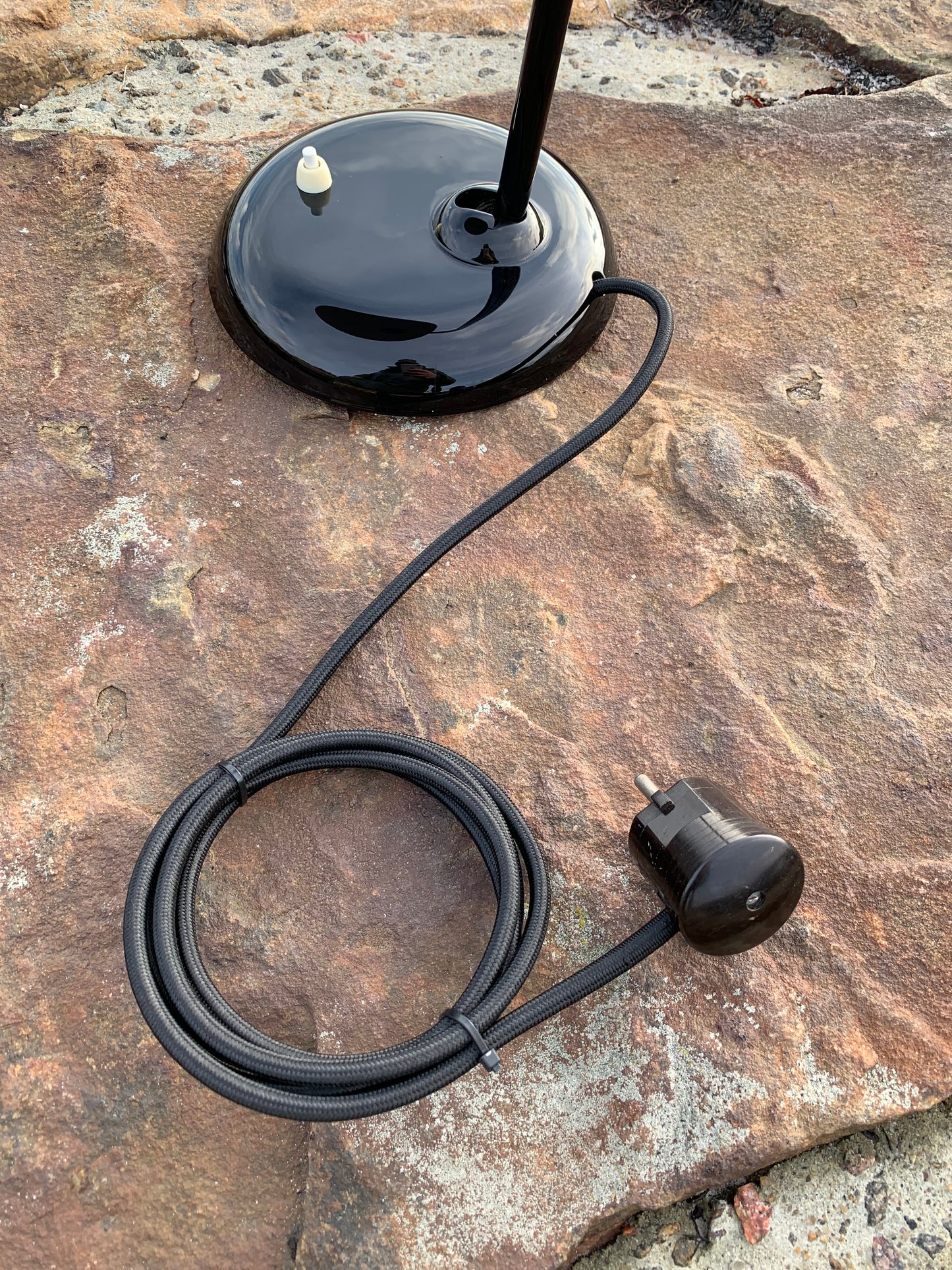 Kaiser Idell 6556 - Svart