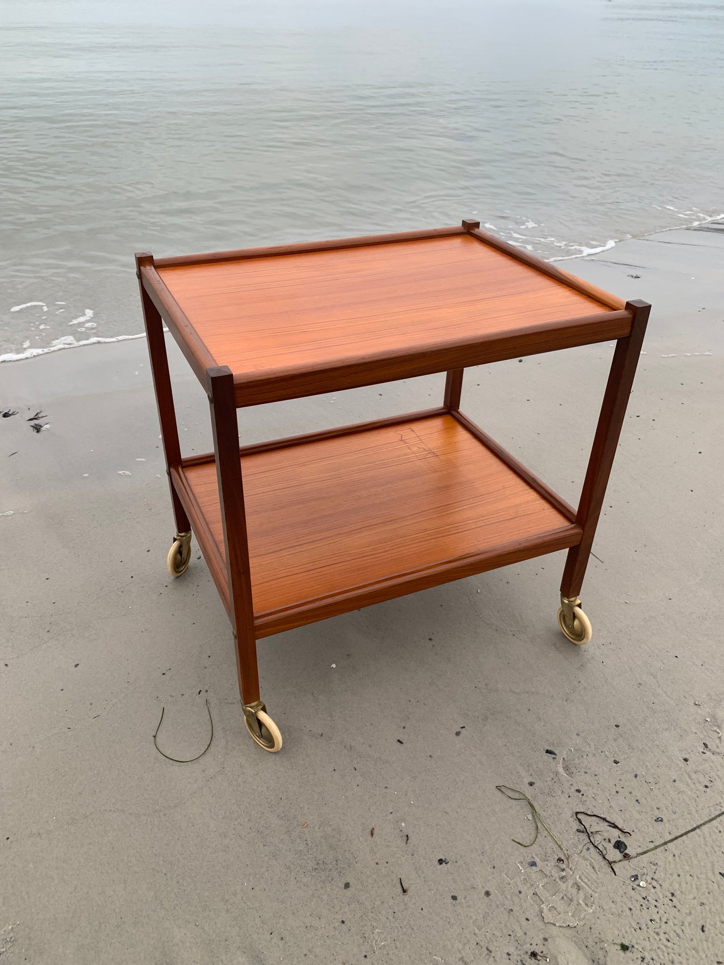 Serveringsvagn med hjul