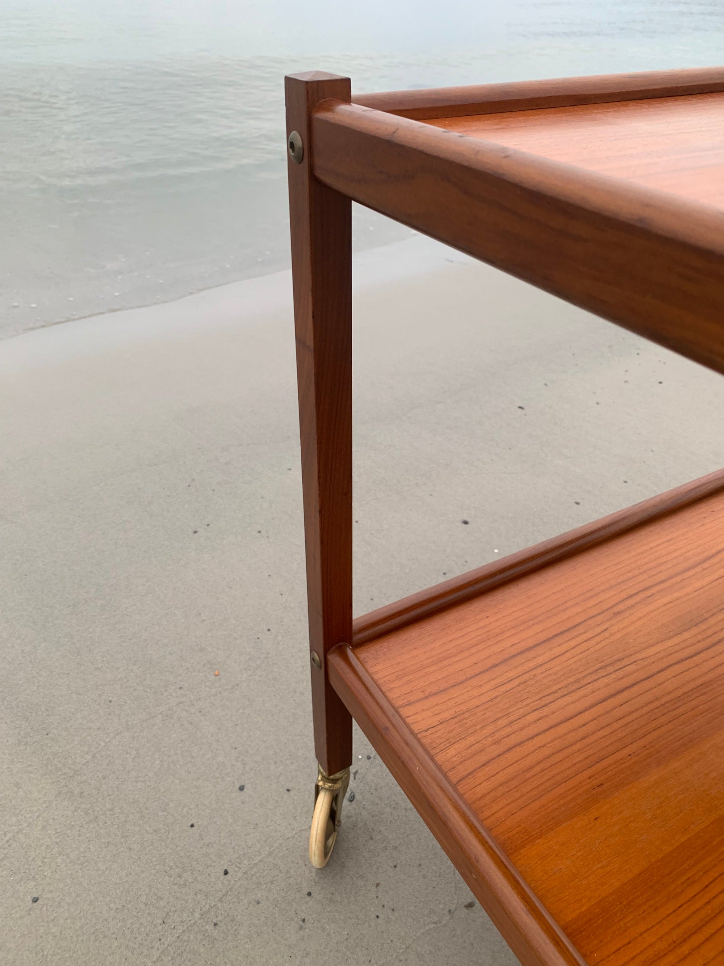 Serveringsvagn med hjul