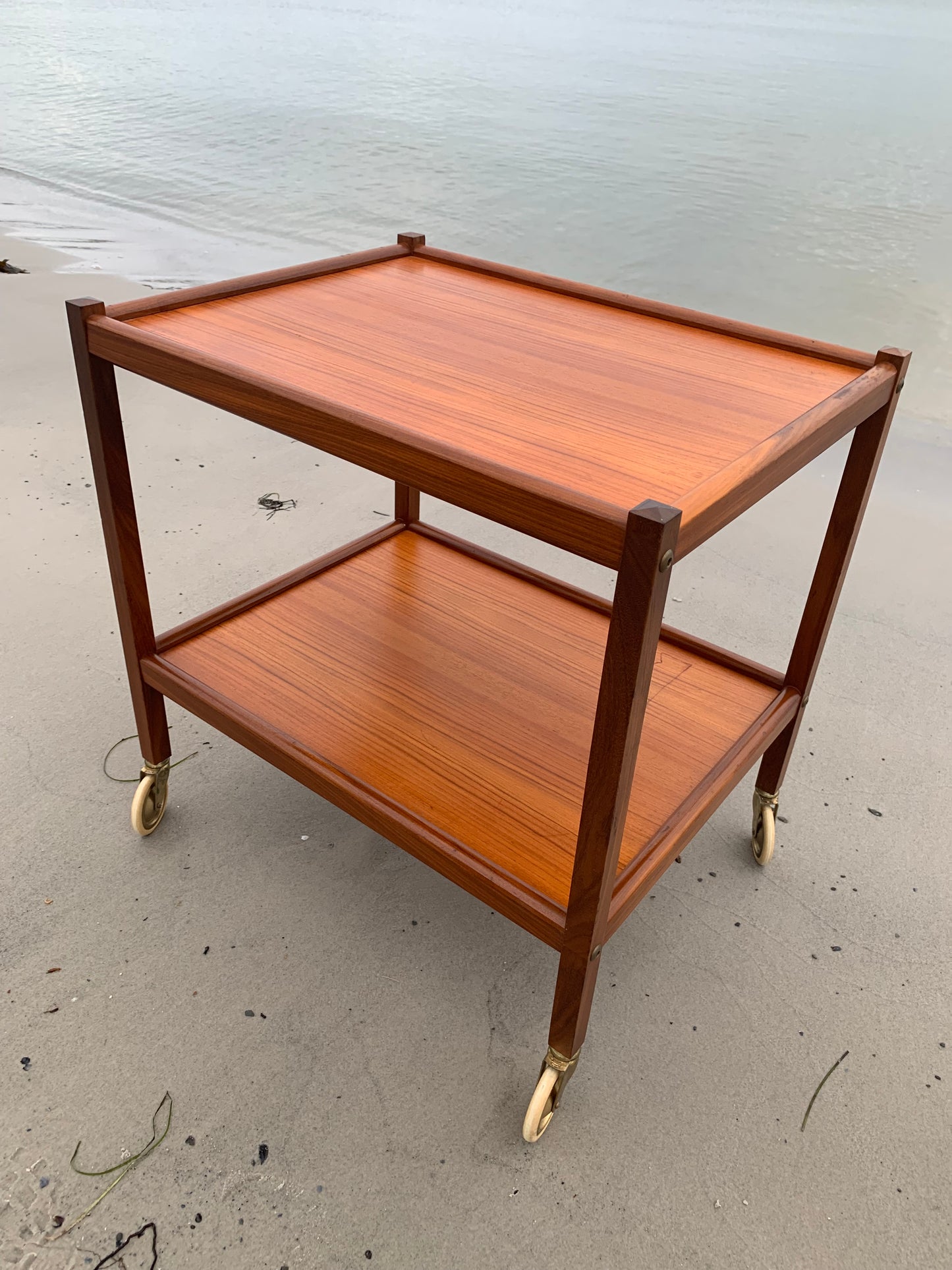 Serveringsvagn med hjul