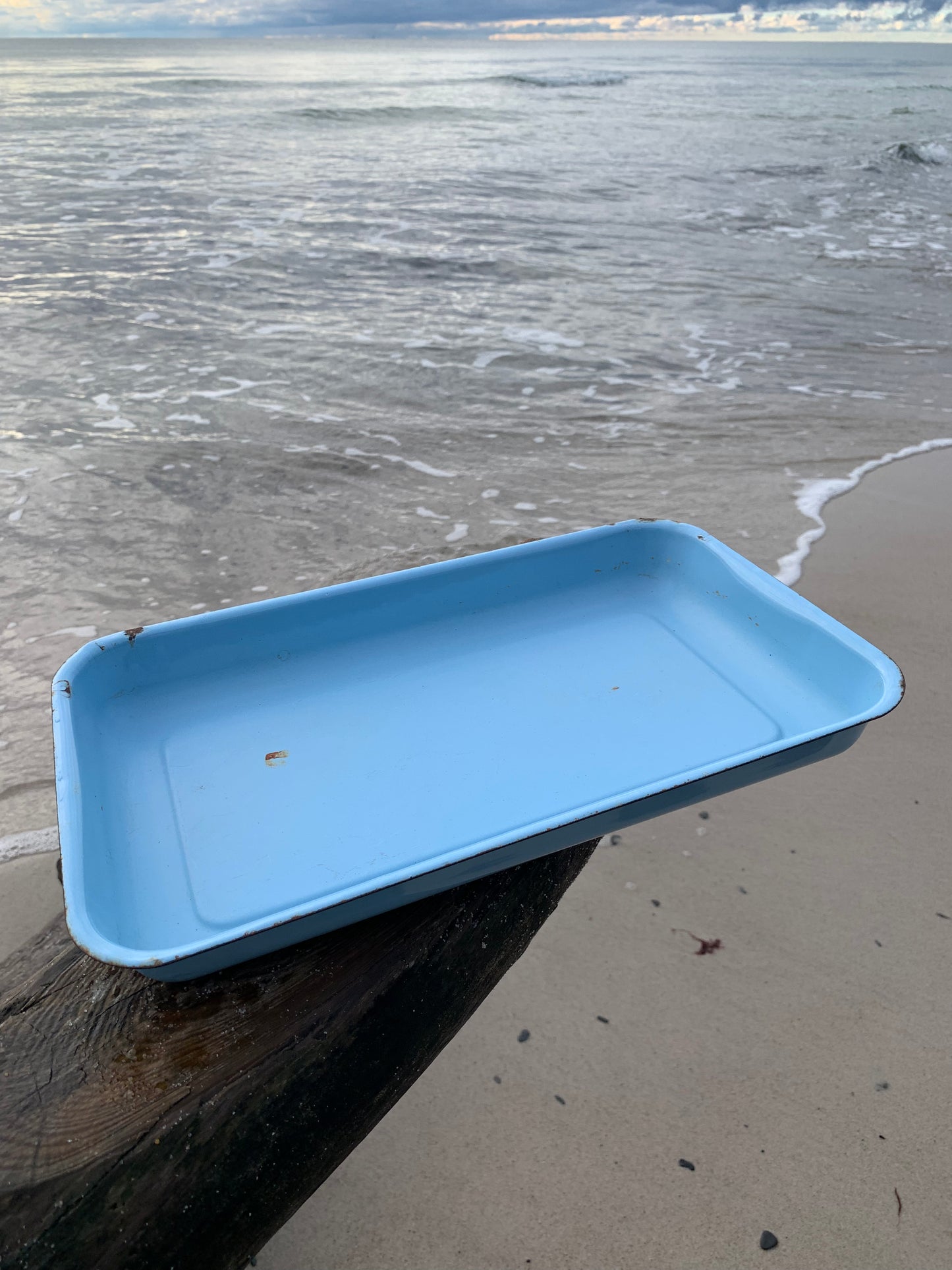 Emaljfat från Glud och Marstrand