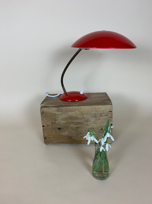 Vacker röd Christian Dell bordslampa
