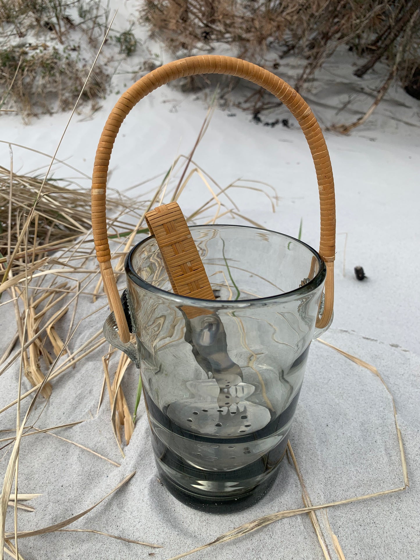 Ishink från Holmegaard med tång och bottengaller