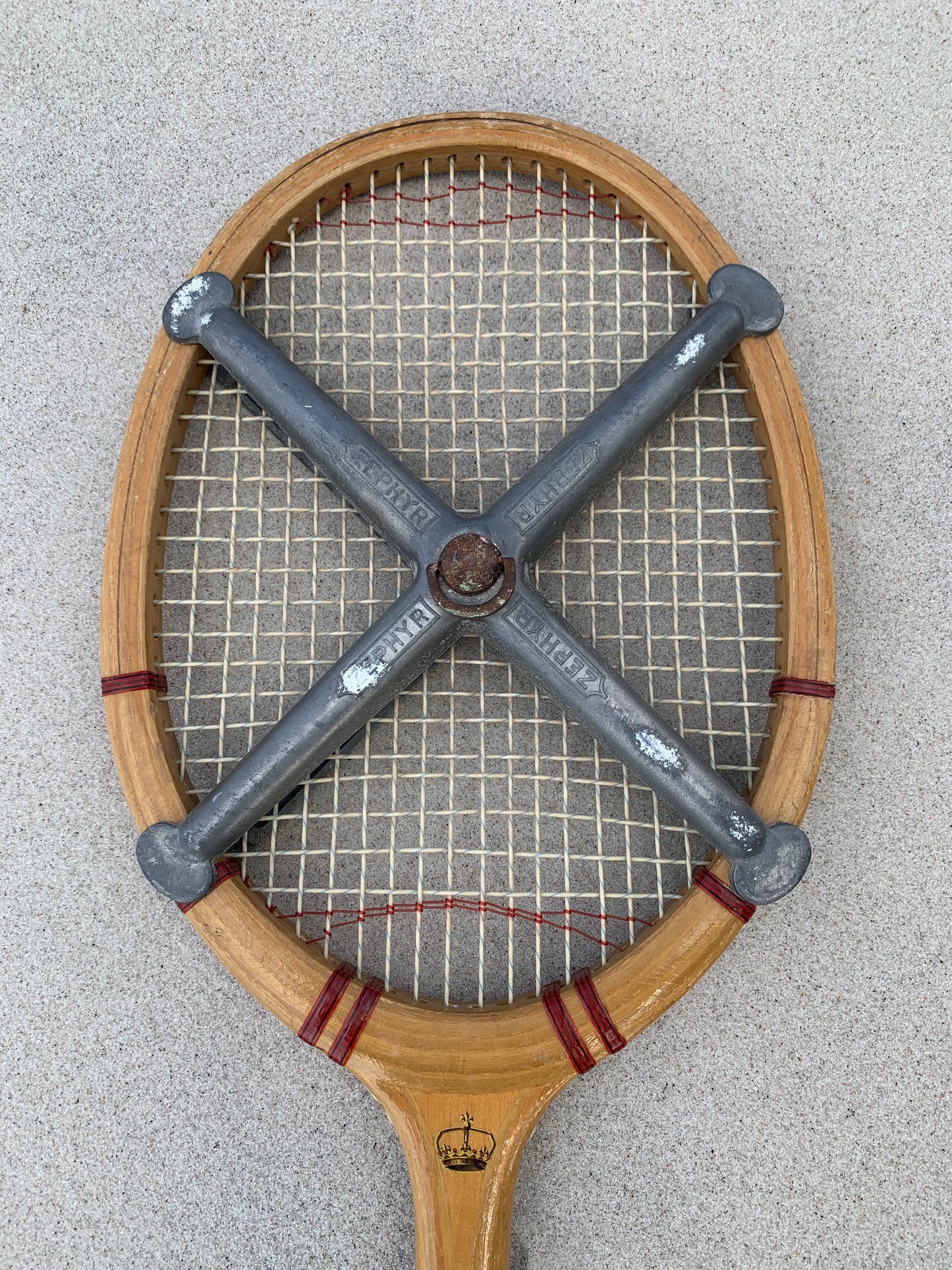 Dekorativ fransk racket