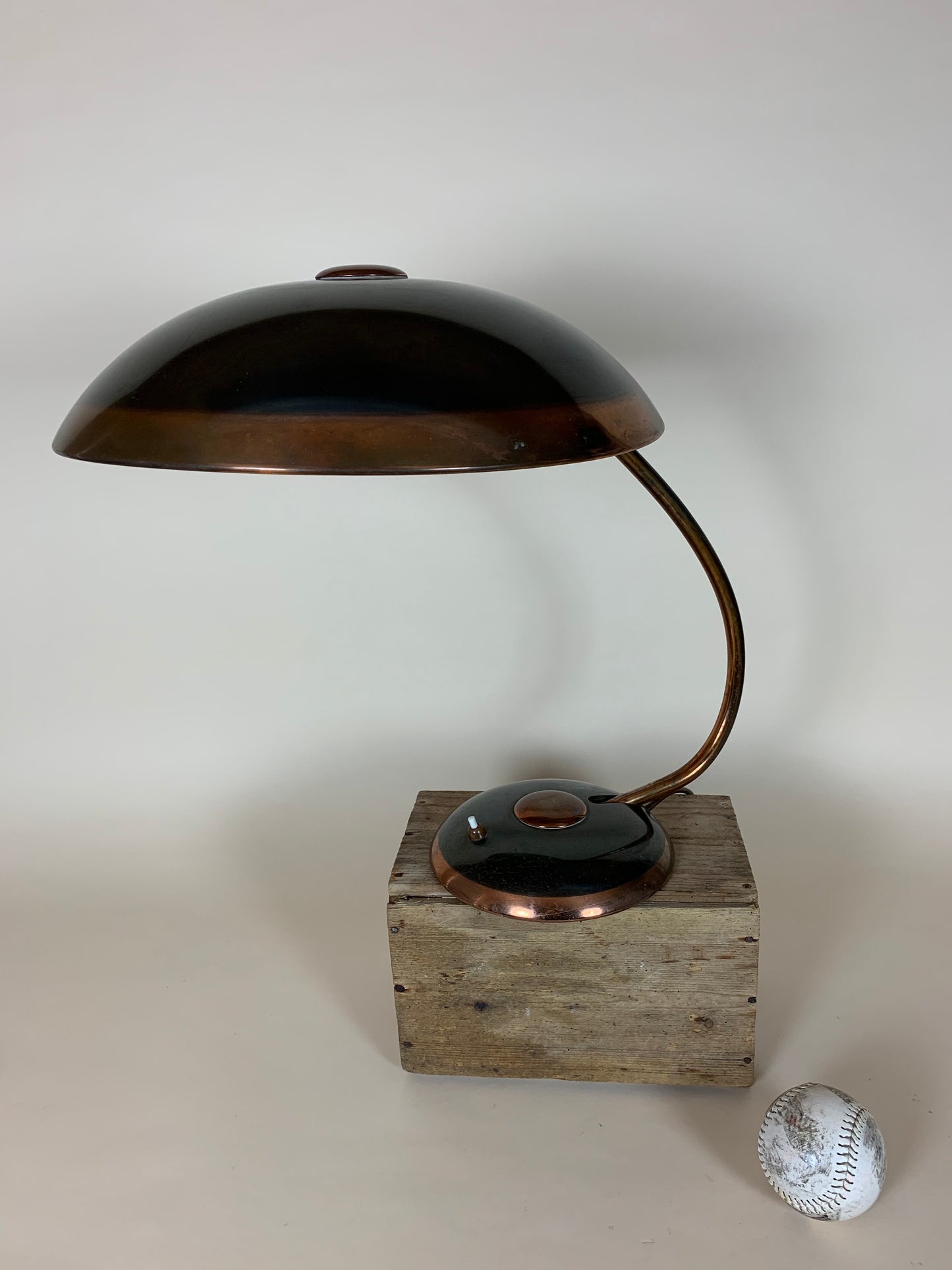 Raw Helo vintage lampa