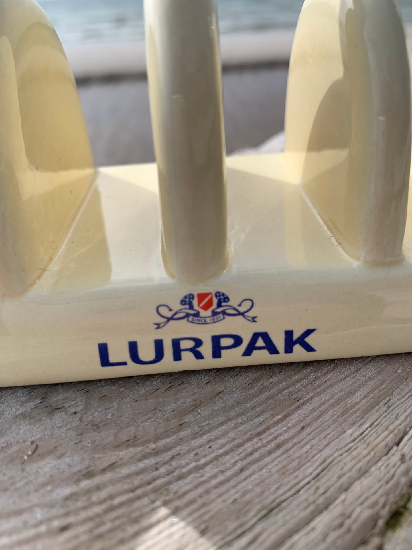 Lurpak toasthållare