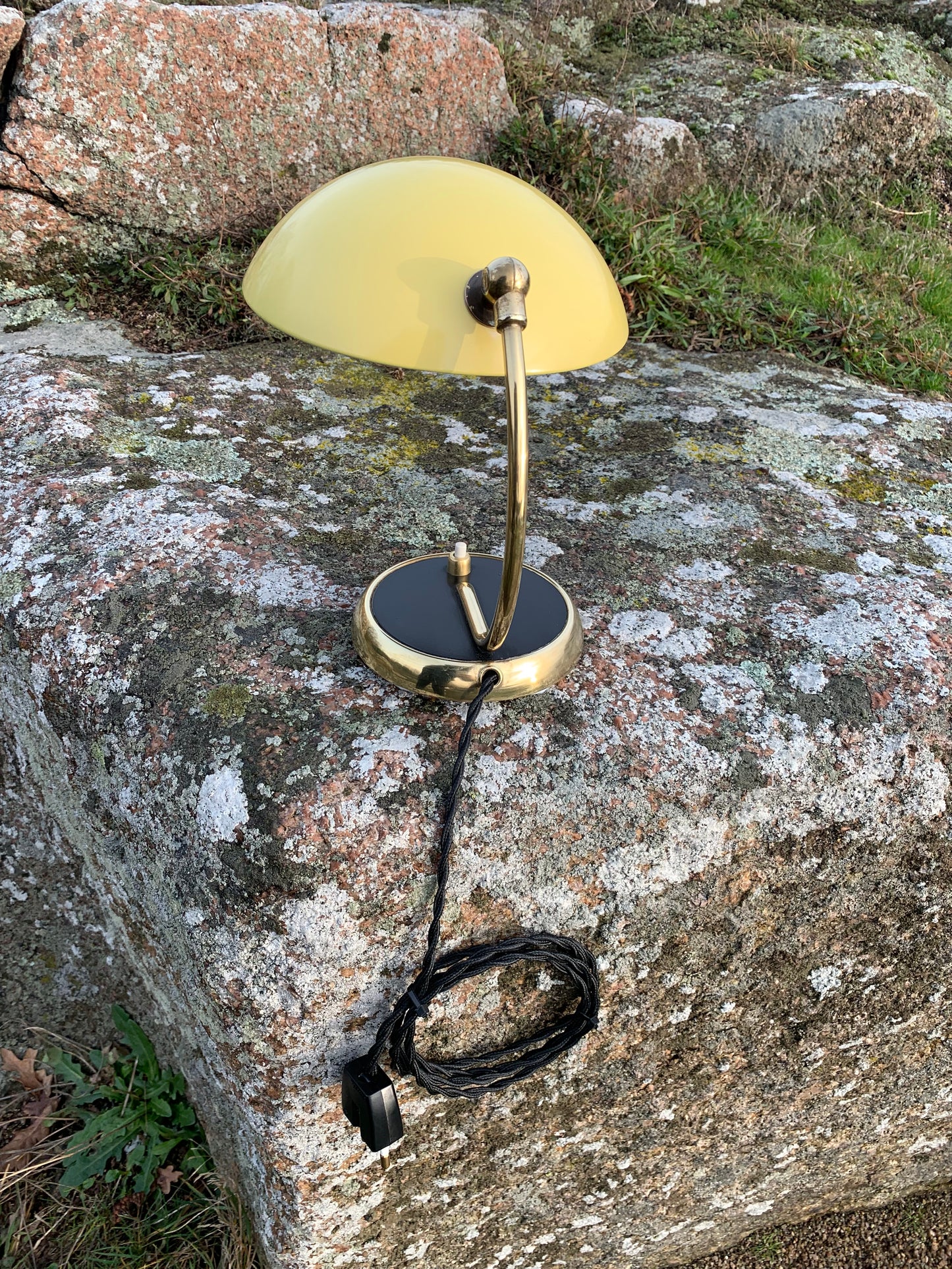 Helo vintage lampa - Gul