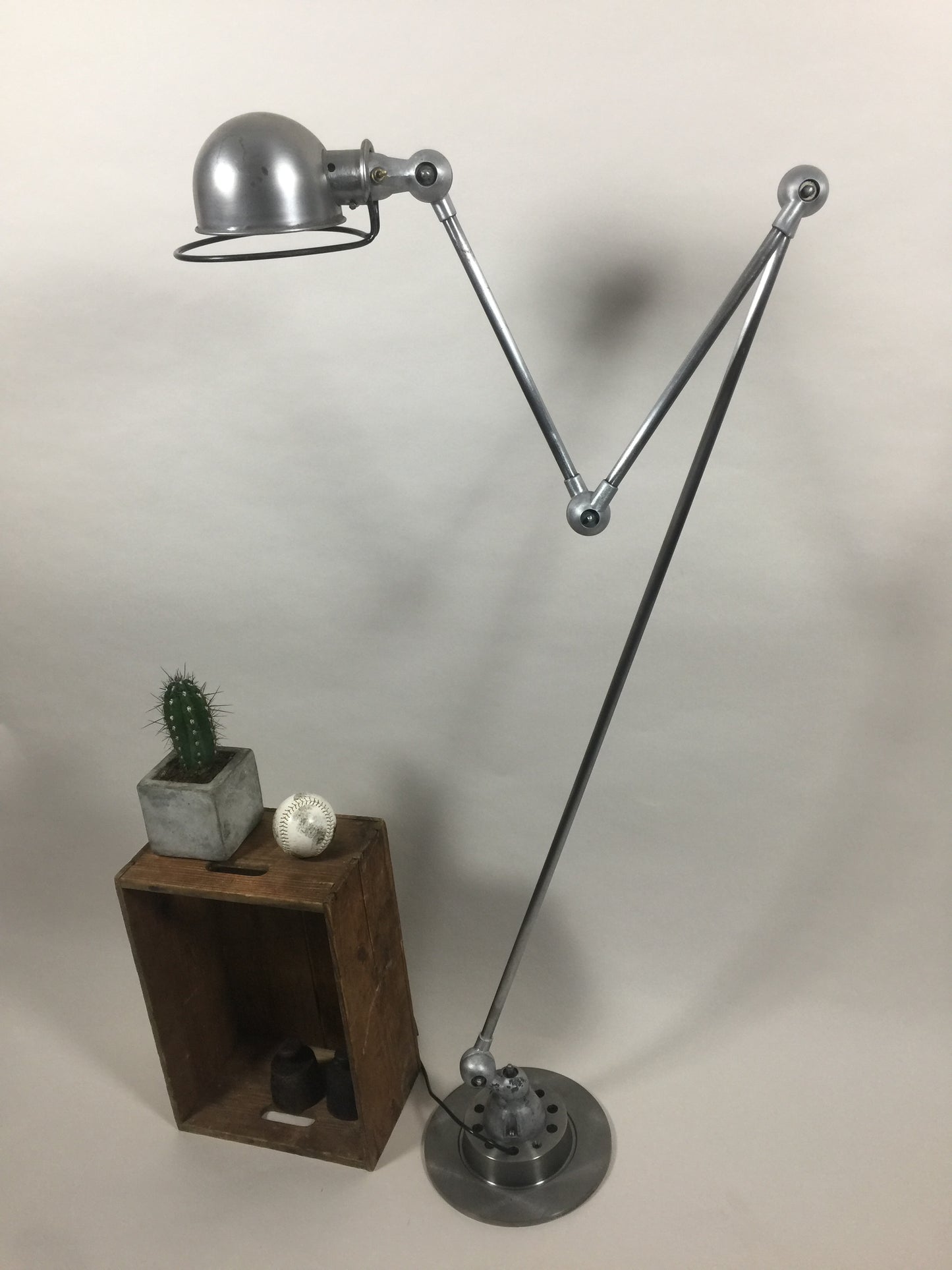 Jieldé golvlampa i unik version med 3 armar och av/på-knapp
