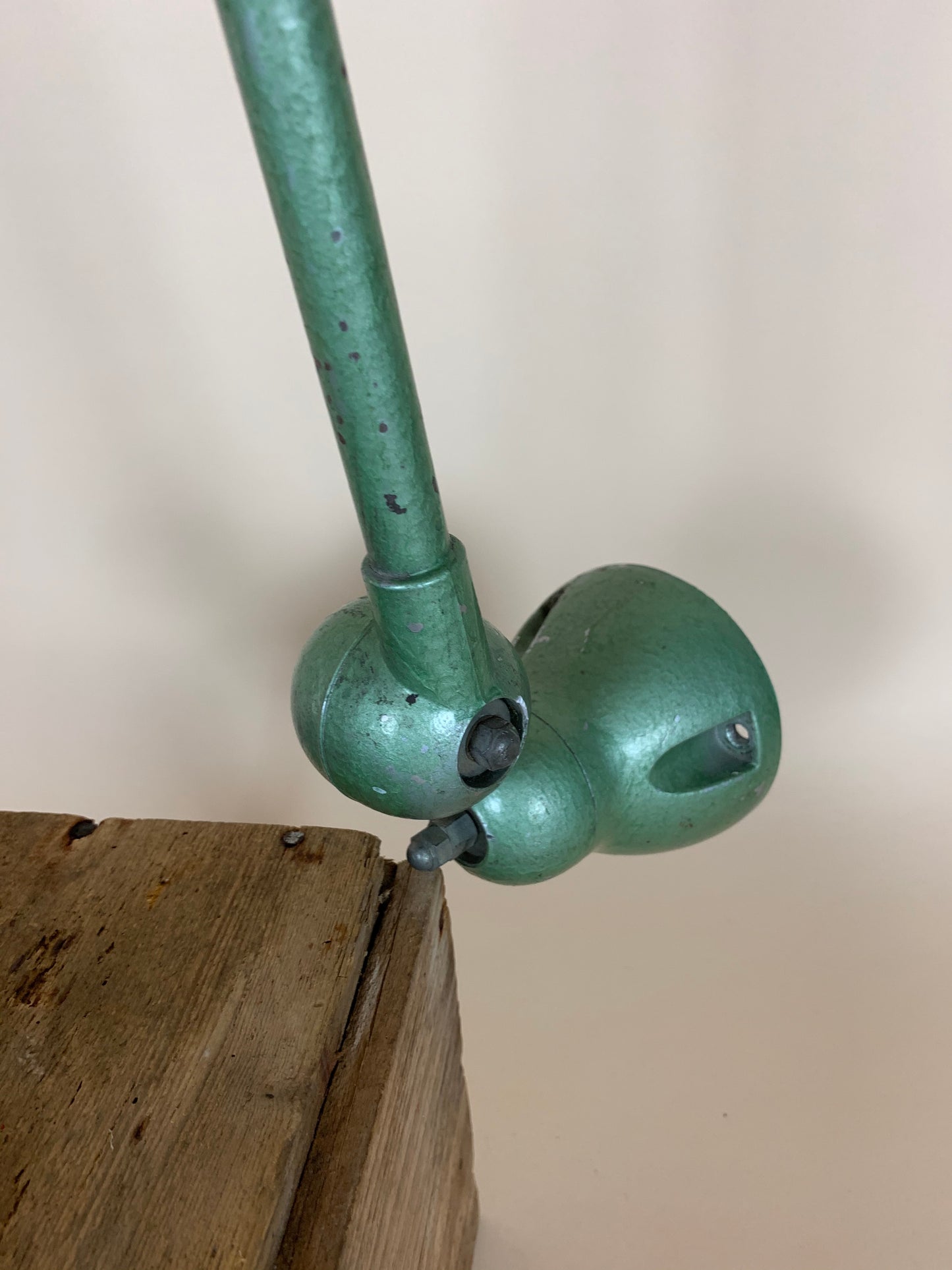 Jieldé vägglampa - Grön med 2 armar