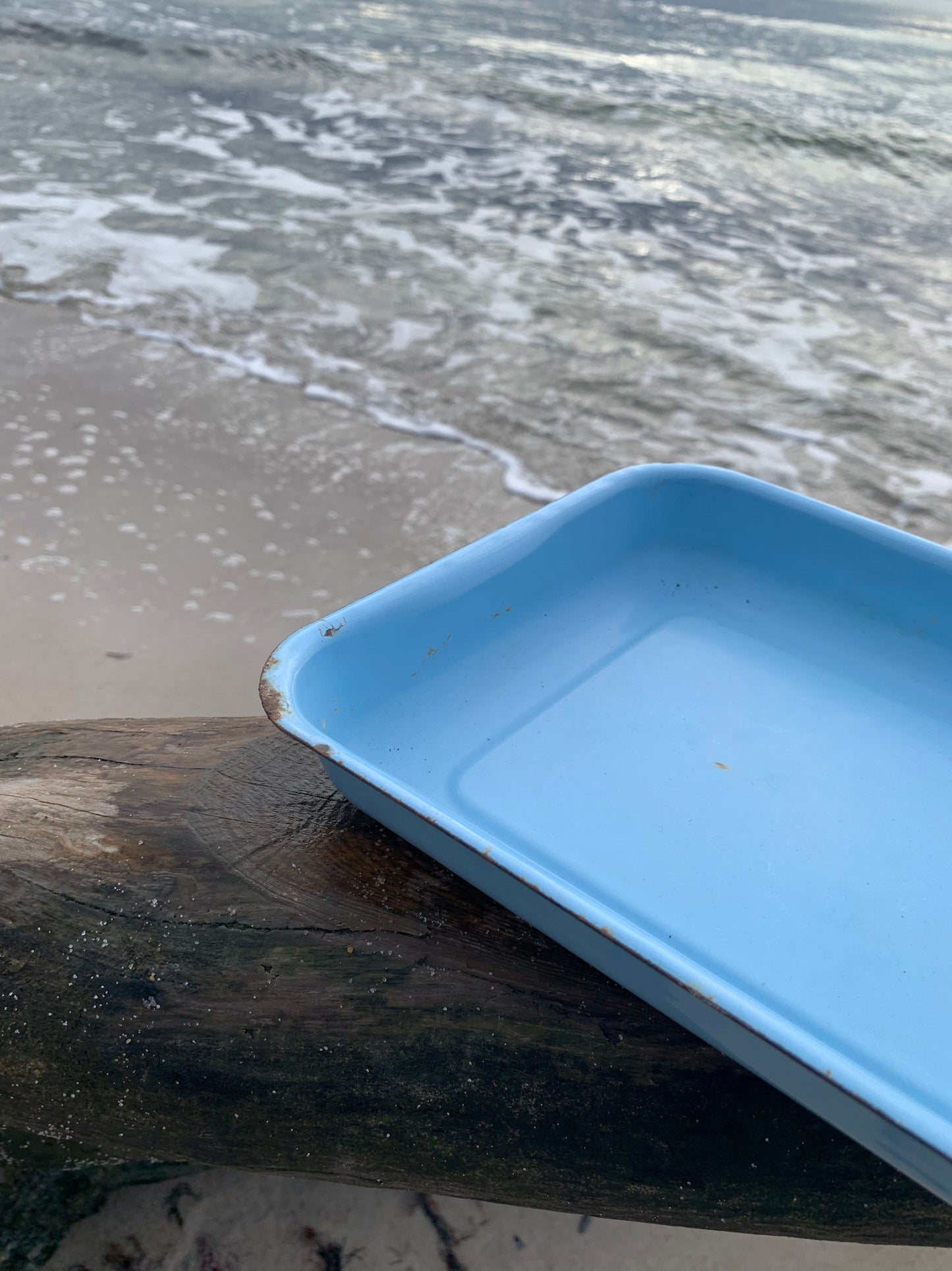 Emaljfat från Glud och Marstrand