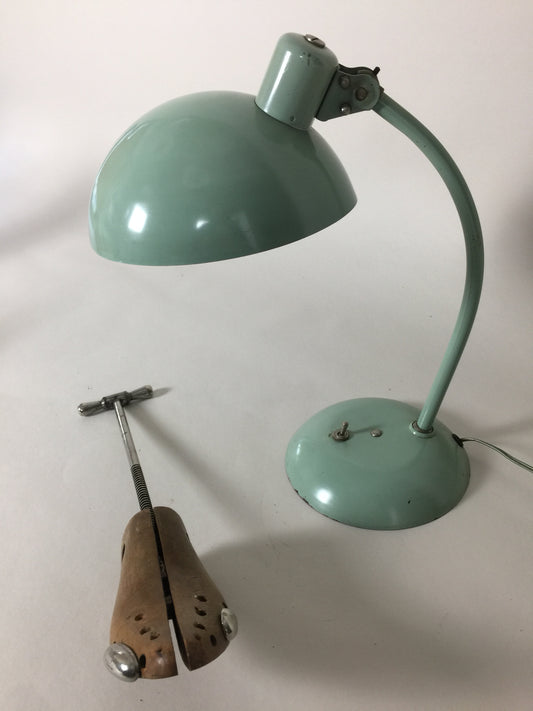 Vacker SIS Bauhaus bordslampa