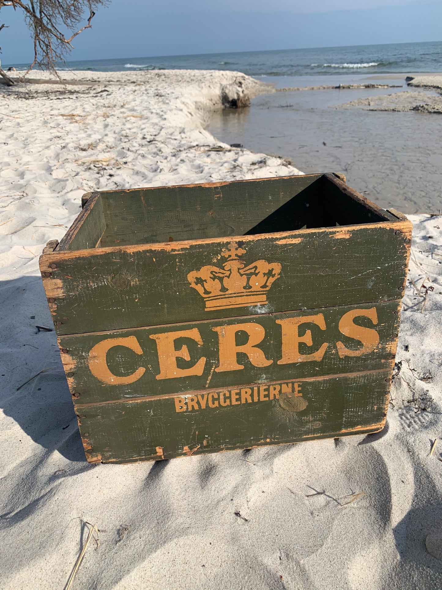 Öllåda från Ceres