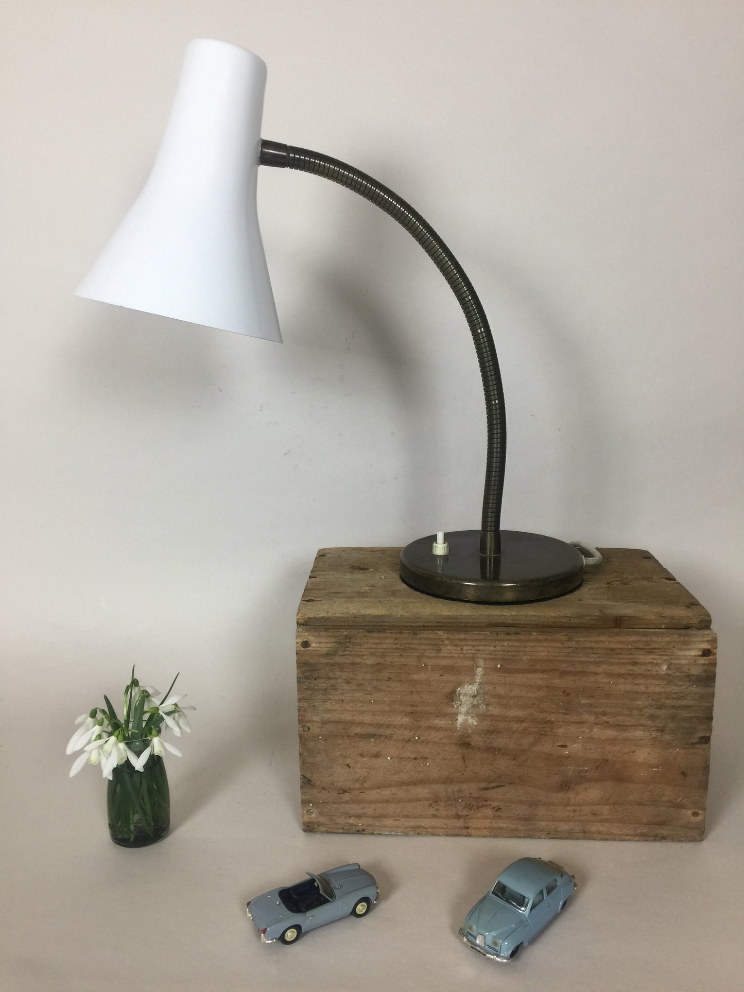 Bordslampa med flexarm