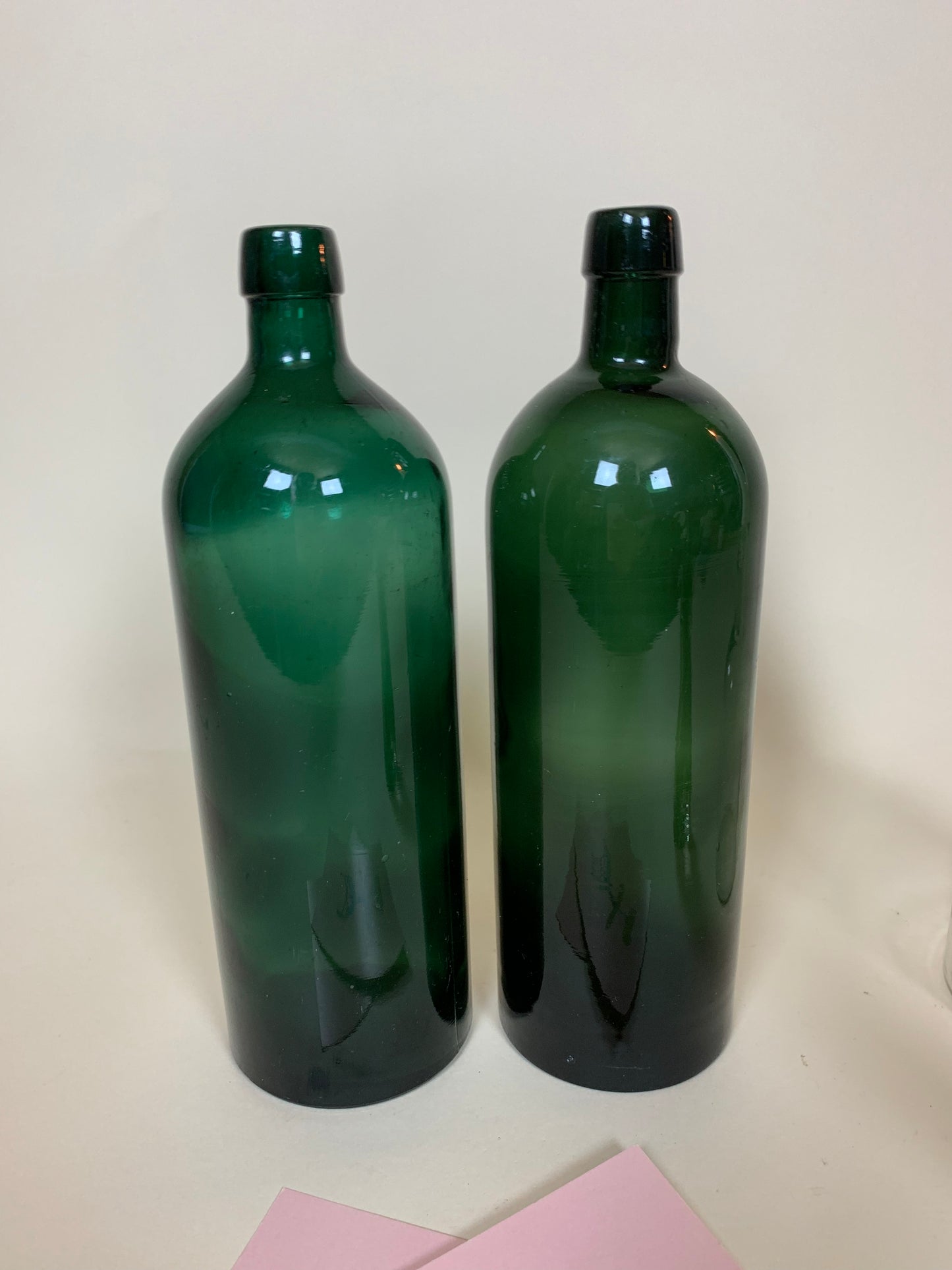 Dekorativ grön flaska - Priset är pr PCS.