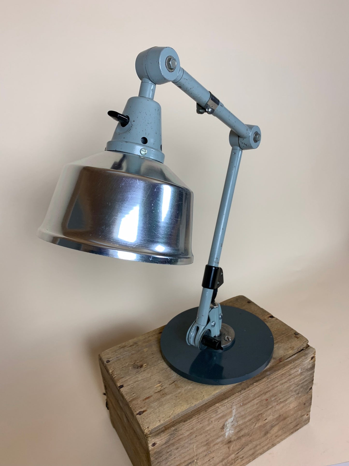 Midgard lampa - designad av Curt Fischer på 1920-talet