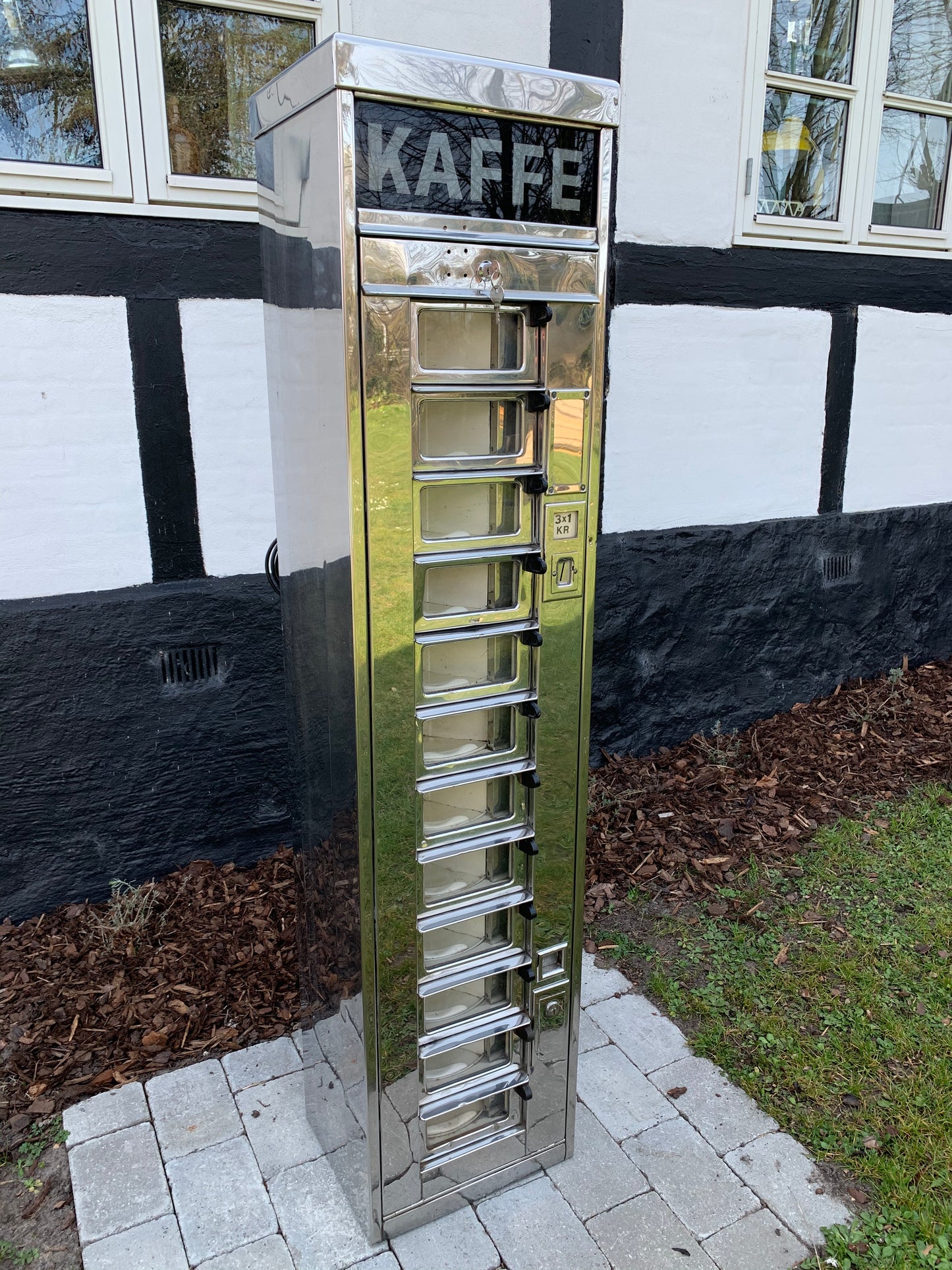 Fint och sällsynt exemplar av Wittenborg automat med ljus.