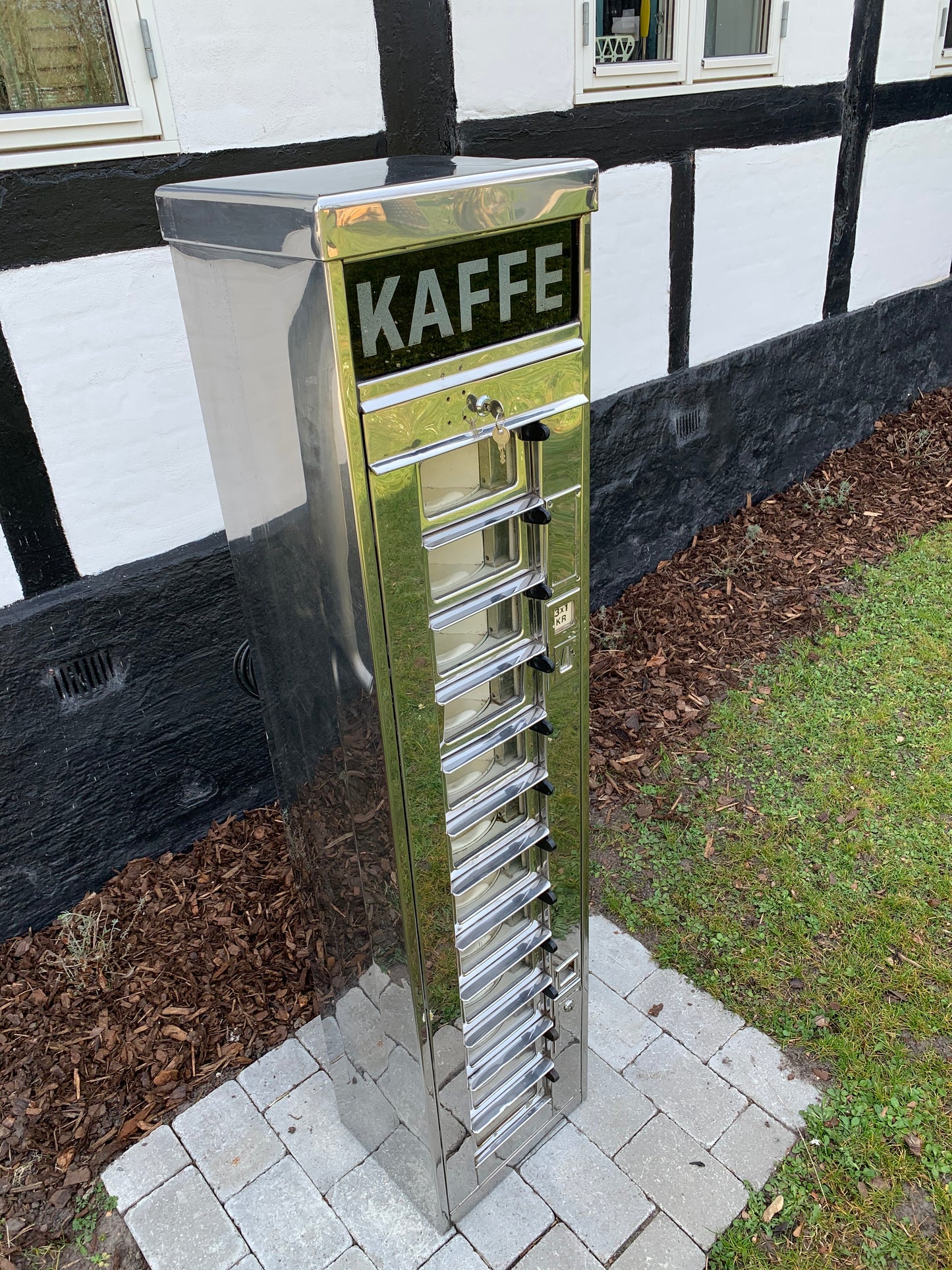 Fint och sällsynt exemplar av Wittenborg automat med ljus.