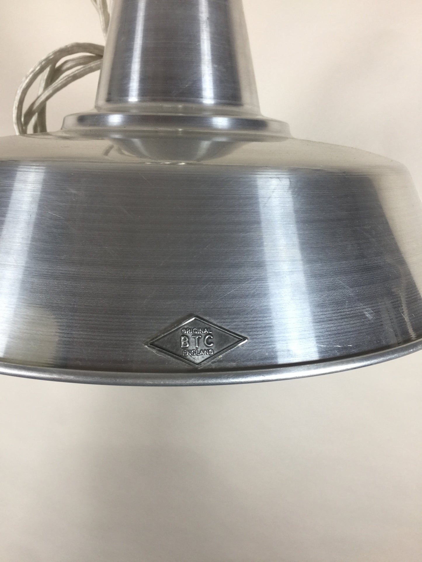 Original BTC lampa - Kaj