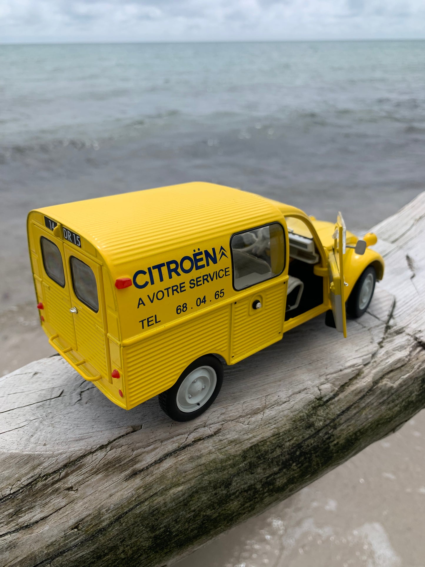 Citroën 2 CV AK 350