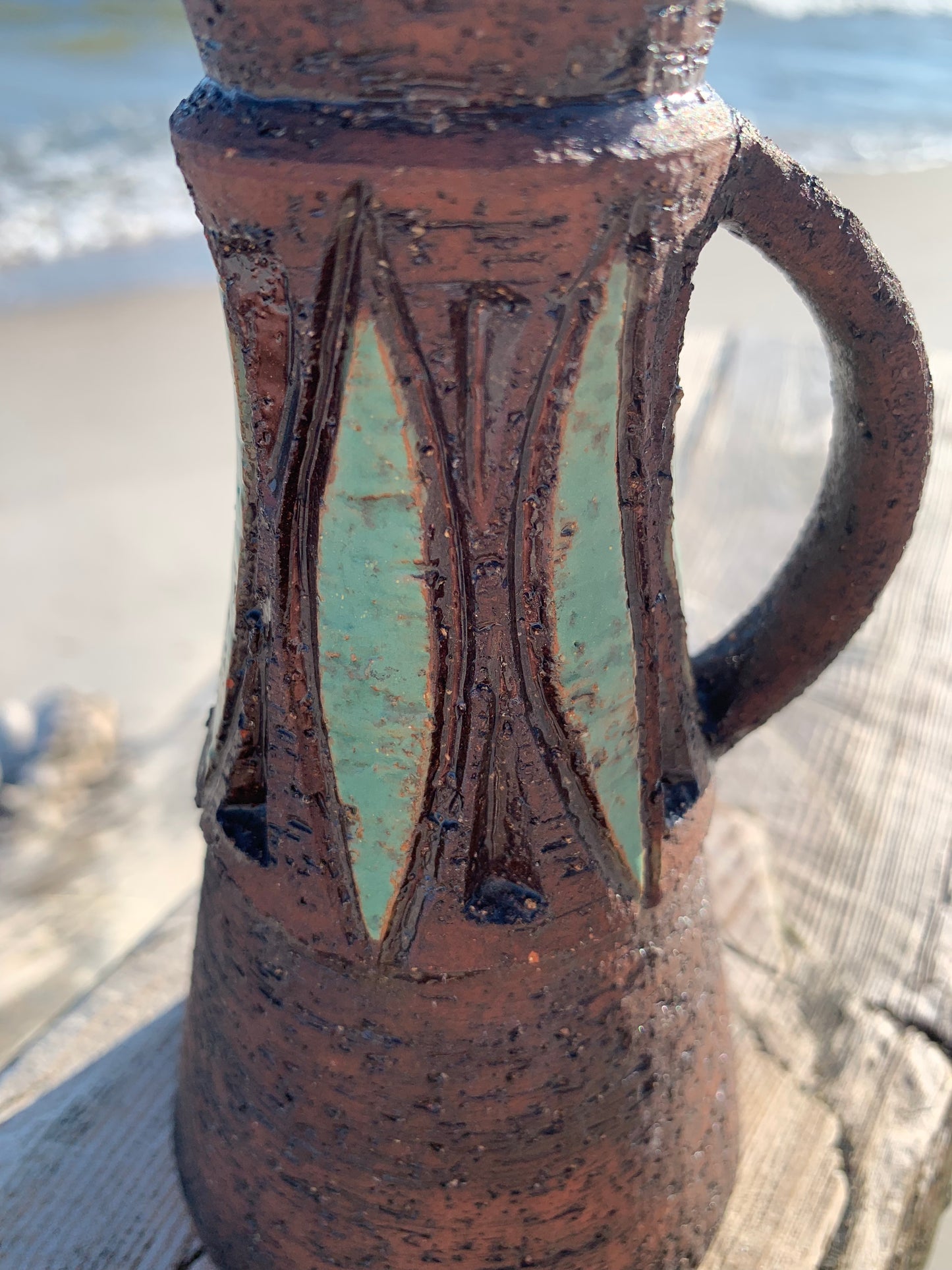 Rustik keramikvas med mönster