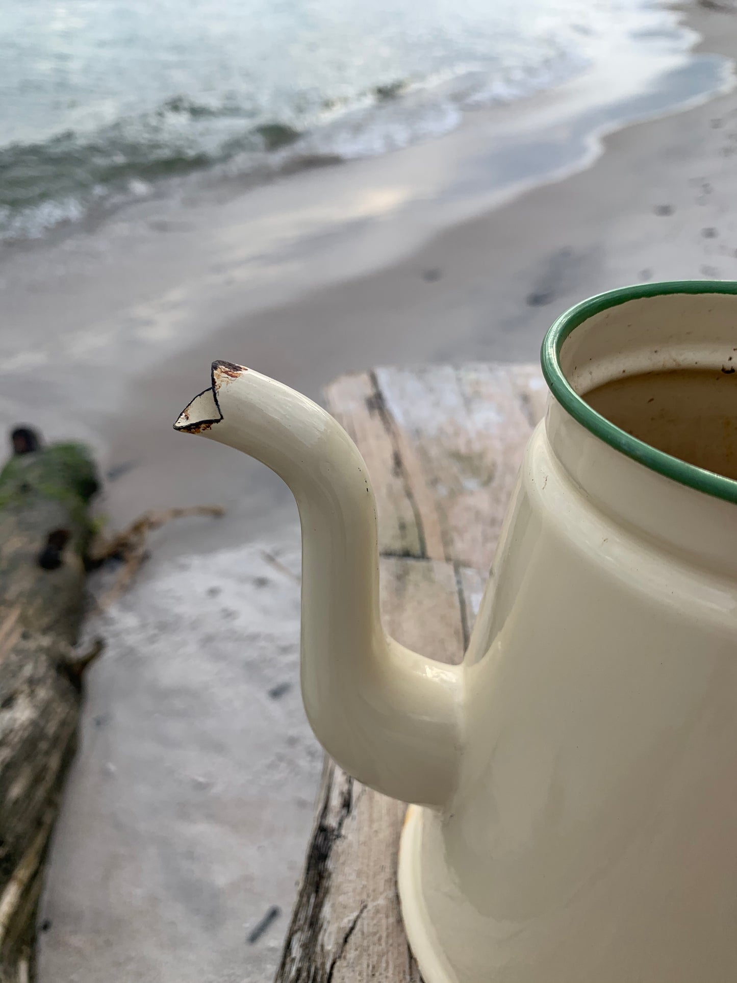 Emaljkanna från Glud och Marstrand