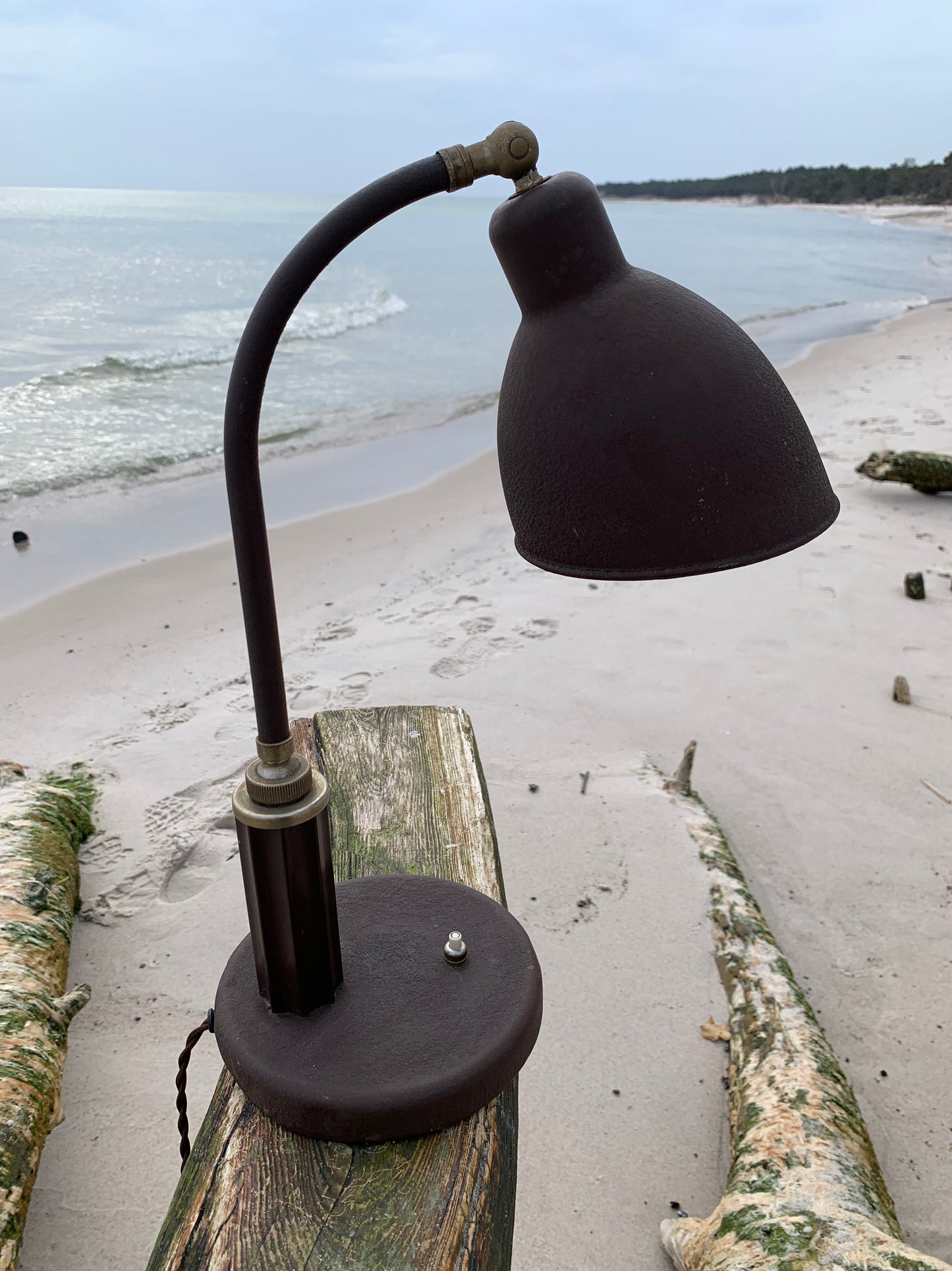 Molitor-lampa designad av Christian Dell