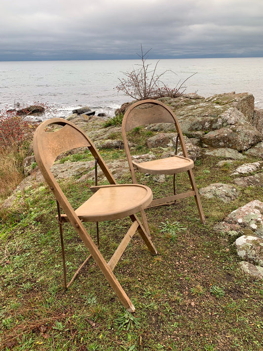 Vacker och rå hopfällbar stol - säljs styckvis (priset är per styck)