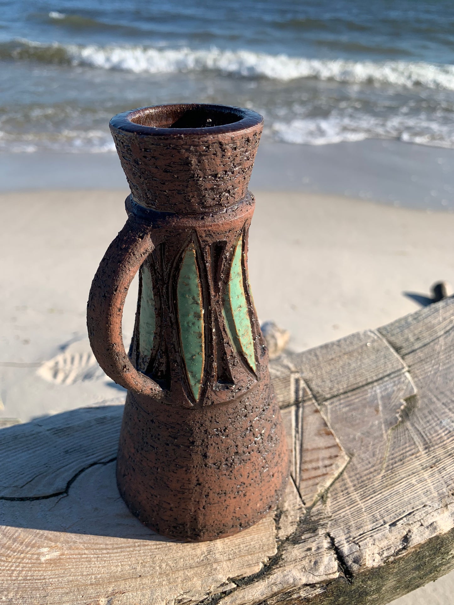 Rustik keramikvas med mönster