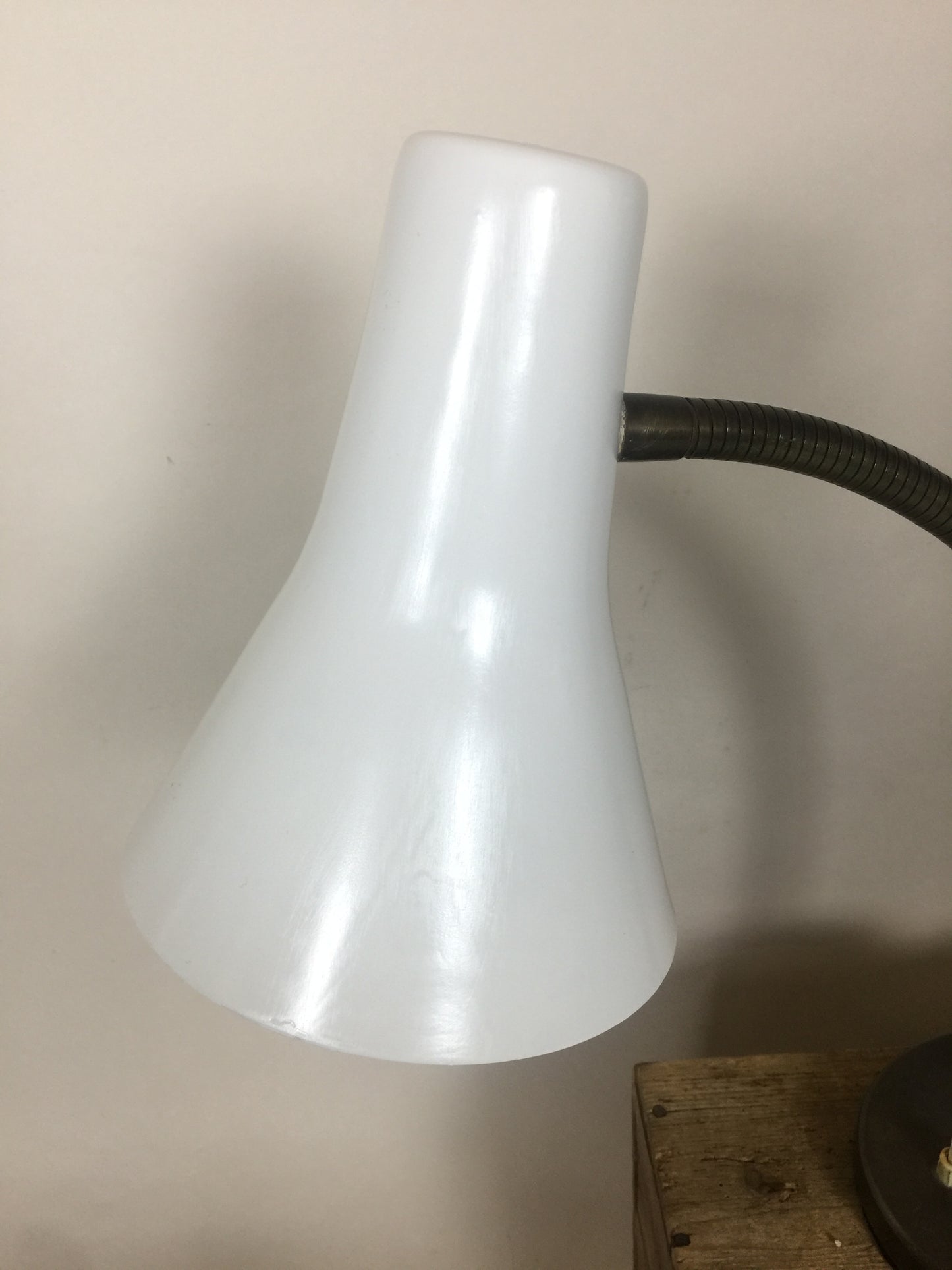 Bordslampa med flexarm