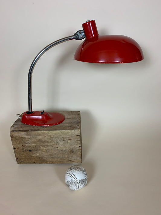 Marianne Brandt bordslampa - Röd