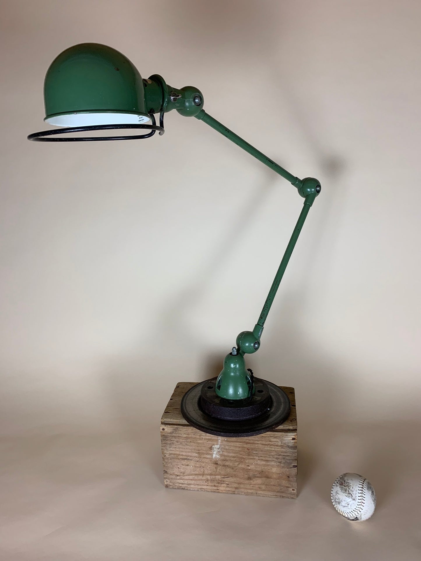Jieldé lampa i grönt för vägg eller bord